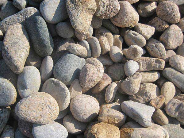河南河卵石破碎機(jī)廠家好評(píng)如潮，靠的是什么？
