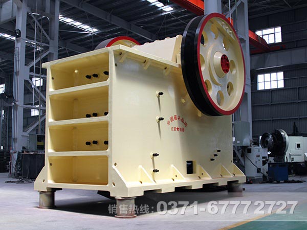 礫巖破碎、制砂全套加工設備都有什么？
