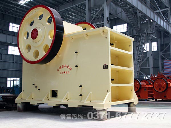 顎式粉碎機(jī)顎板、肘板和邊護(hù)板哪種好？