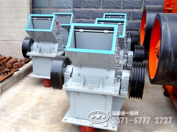 小型錘式破碎機工作原理、型號及參數(shù)