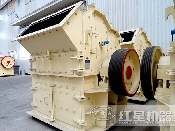 大型超細(xì)粉碎機