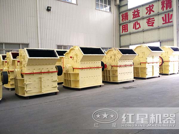 超細(xì)粉碎機生產(chǎn)車間