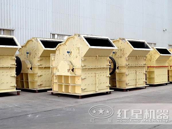 細(xì)碎機廠家生產(chǎn)車間
