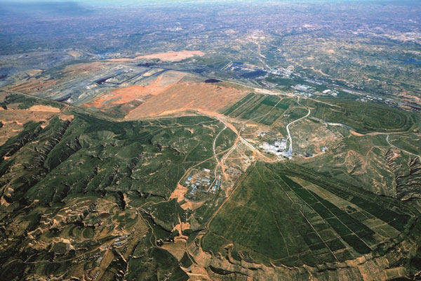 推動(dòng)綠色礦山建設(shè)，紅星破碎機(jī)廠家鼎力相助
