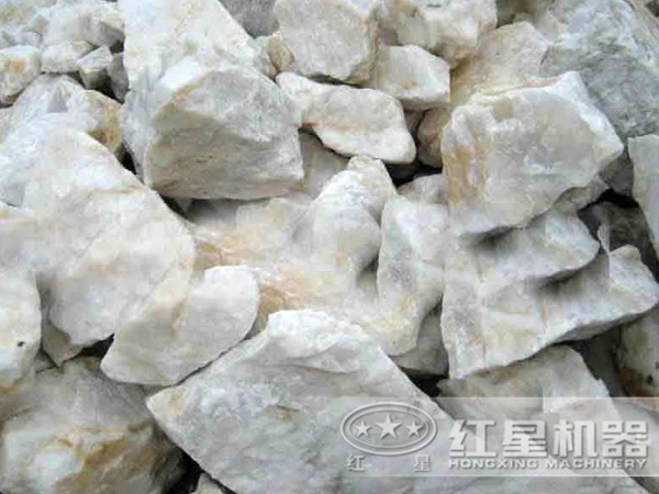 時產(chǎn)800噸的硅石破碎生產(chǎn)線需要哪些設(shè)備？需要投資多少錢？