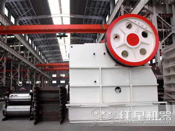 顎式破石機——石料廠的戰(zhàn)斗機，石頭的變形機