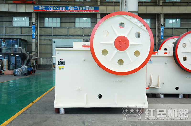 小型粉碎機多少錢？有哪幾種設(shè)備型號可以選擇?