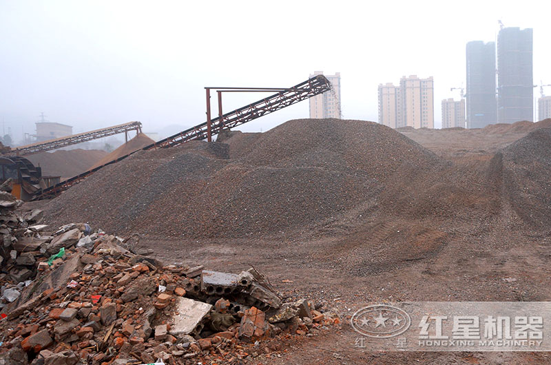 建筑垃圾變廢為磚設(shè)備多少錢，建筑垃圾做的磚多少錢一塊？
