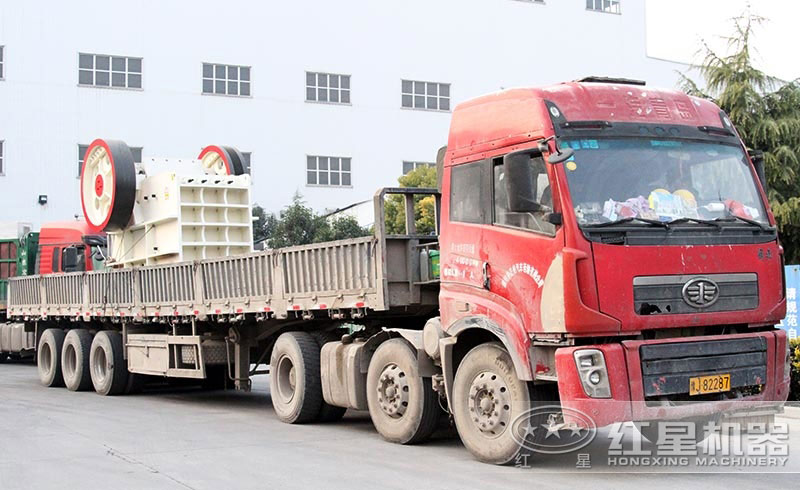 人工破碎混凝土用什么機(jī)器？選擇顎破機(jī)，大產(chǎn)量，運(yùn)行可靠