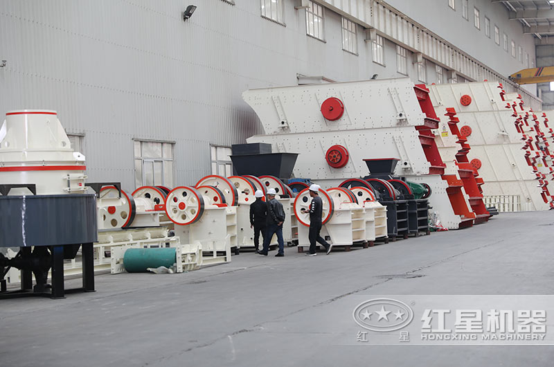 客戶(hù)來(lái)廠(chǎng)考察PE150*250顎式破碎機(jī)